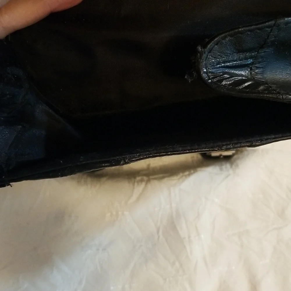 Diamond plate Buffalo leather sissy bar bag